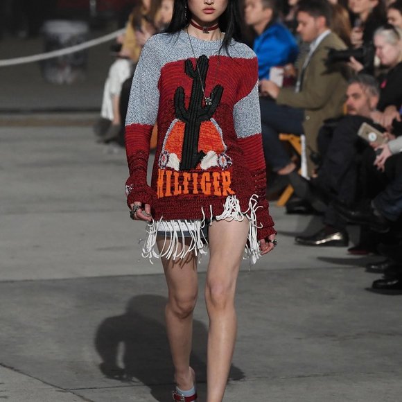 Tommy Hilfiger Collection Graphic Intarsia Jumper, Ready-to-Wear 2017 - Picture 3 of 4